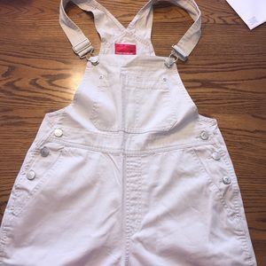 Vintage Gloria Vanderbilt Capris overalls.